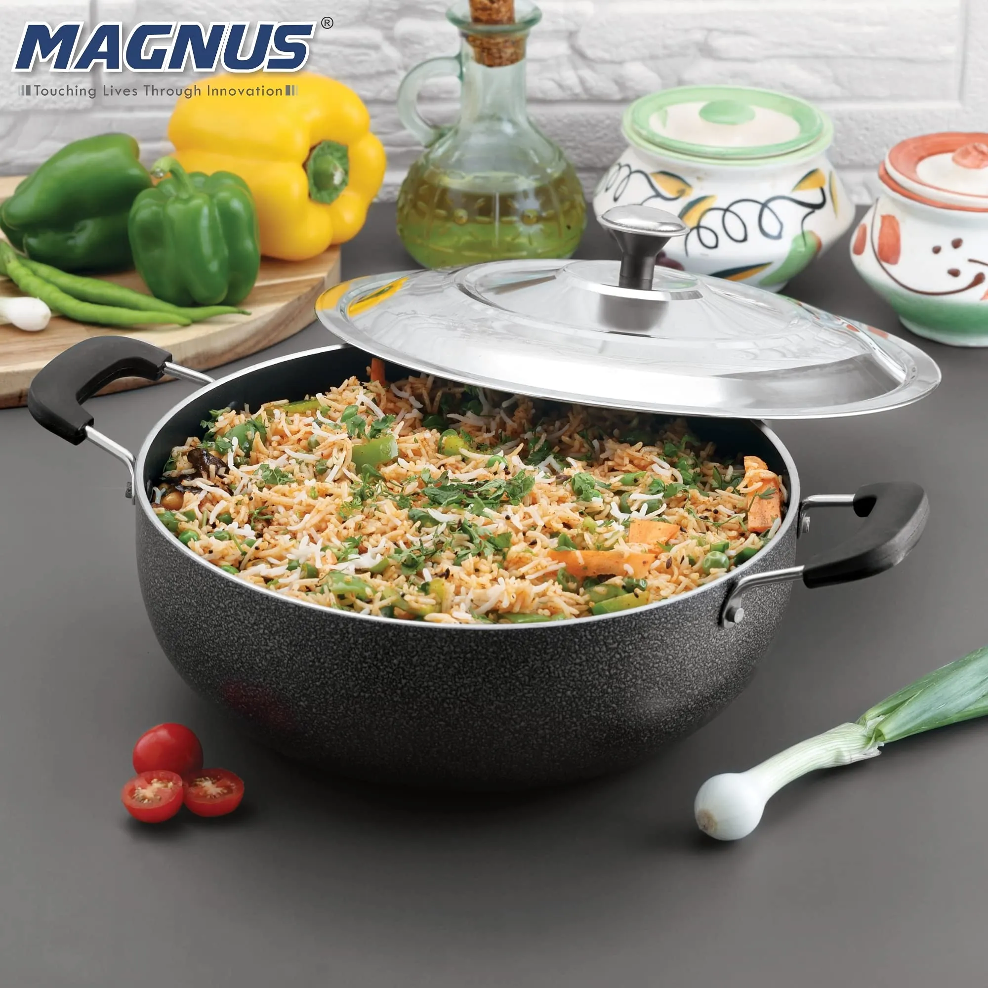 Magnus Optima Non-Stick Aluminum Deep Kadai with Stainless Steel Lid, 2.5 Litres, Hammertone Finish,(Black & Grey)